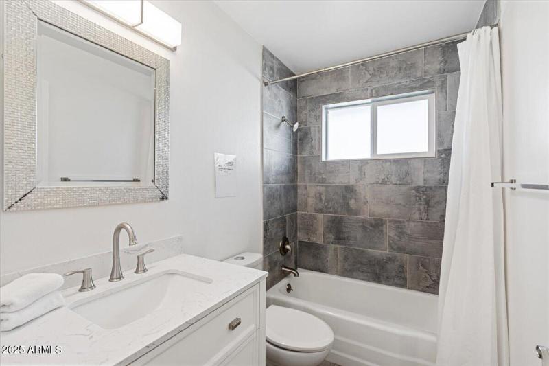 17-13_AustinDSC01716