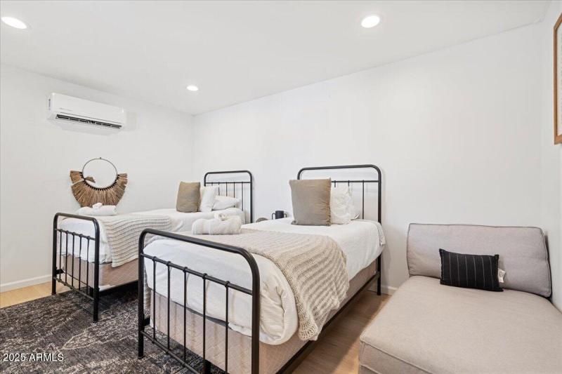 29-25_AustinDSC01791