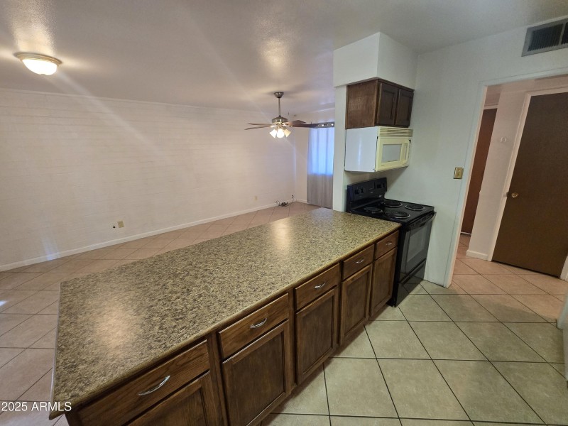 Kitchen (3)