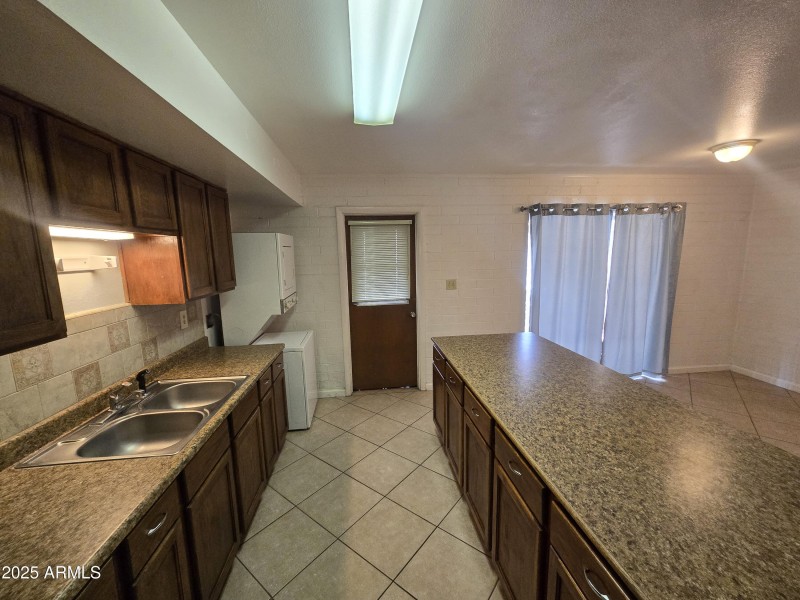 Kitchen (4)