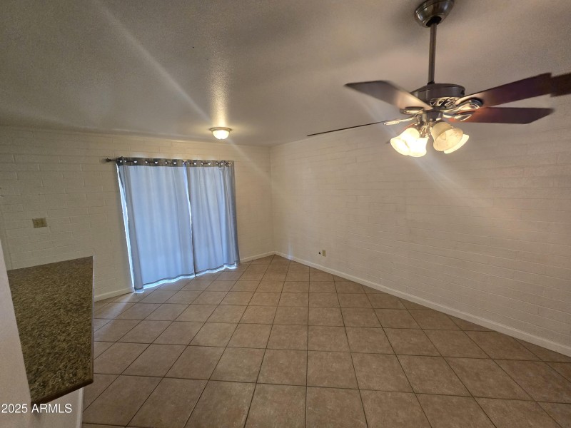 Living Room (2)