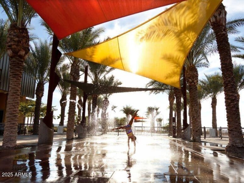 Eastmark_TheMark_Splashpad