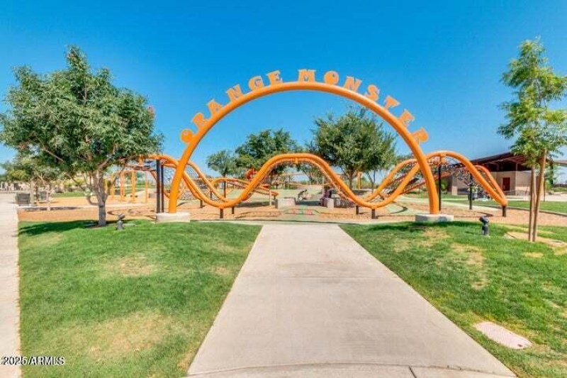 EASTMARK GREEN MONSTER PARK