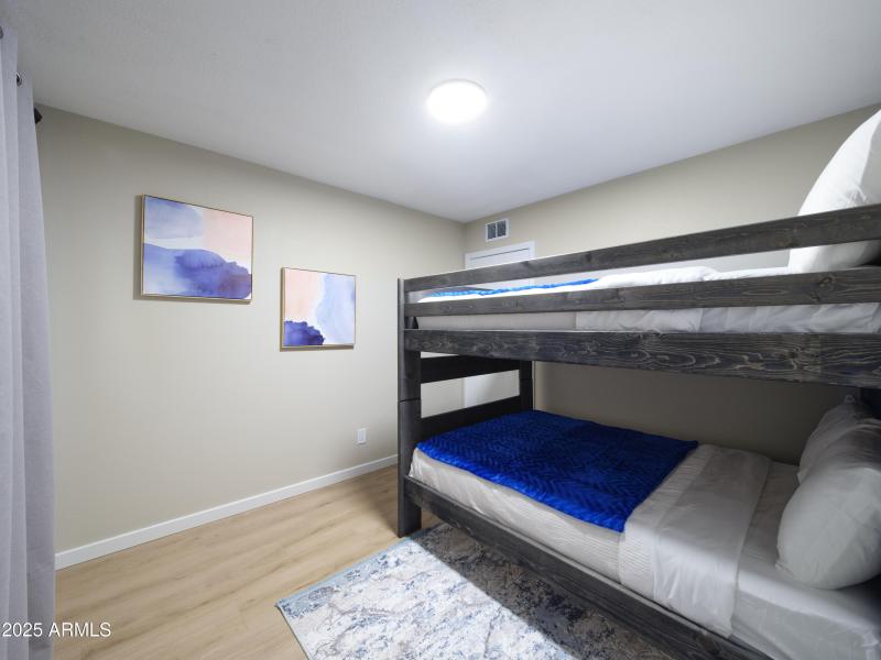 PROPERTYIMAGECO_8731EColumbusAve_WEB_16