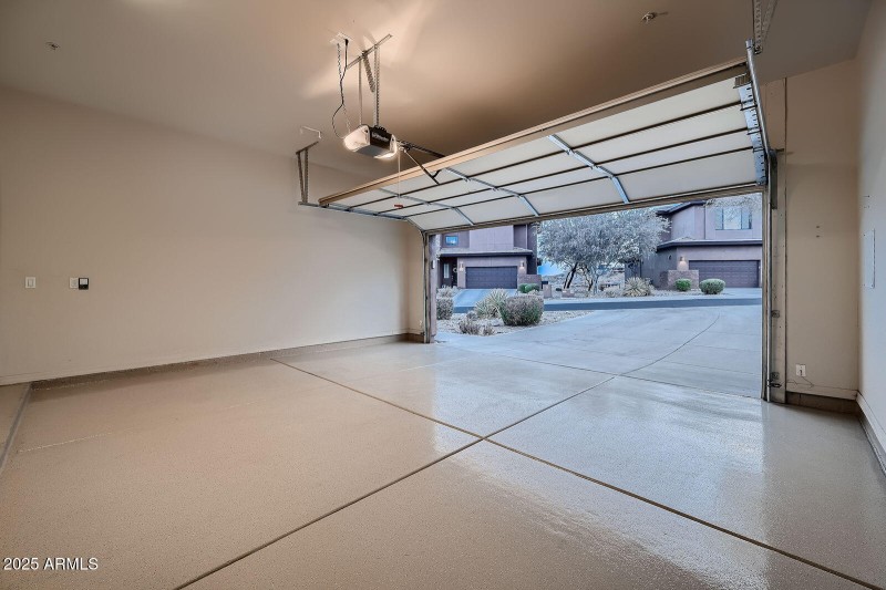 Garage 1