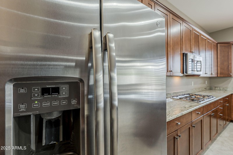 Kitchen refrigerator