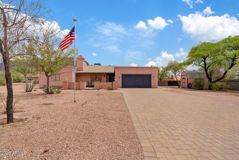 Attached 2 car garage