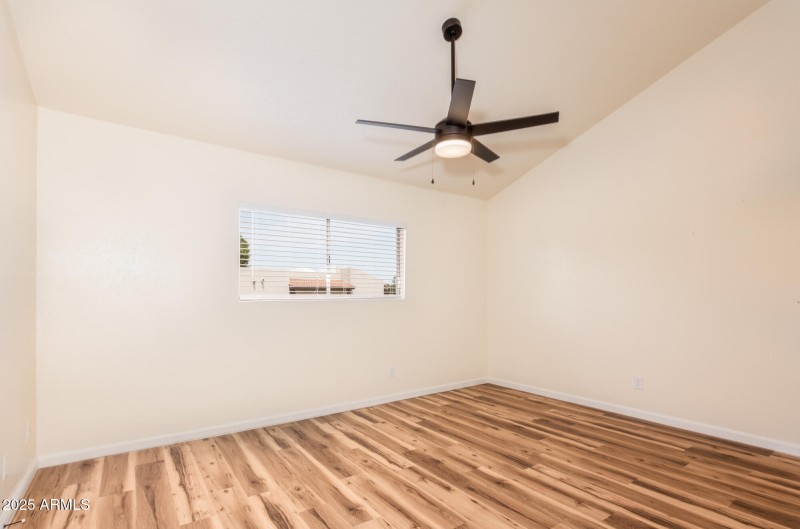 18 Master bedroom