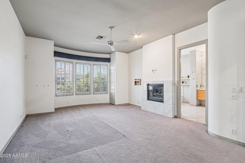 Primary Suite 7600 Lincoln