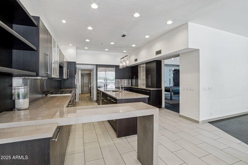 More kitchen