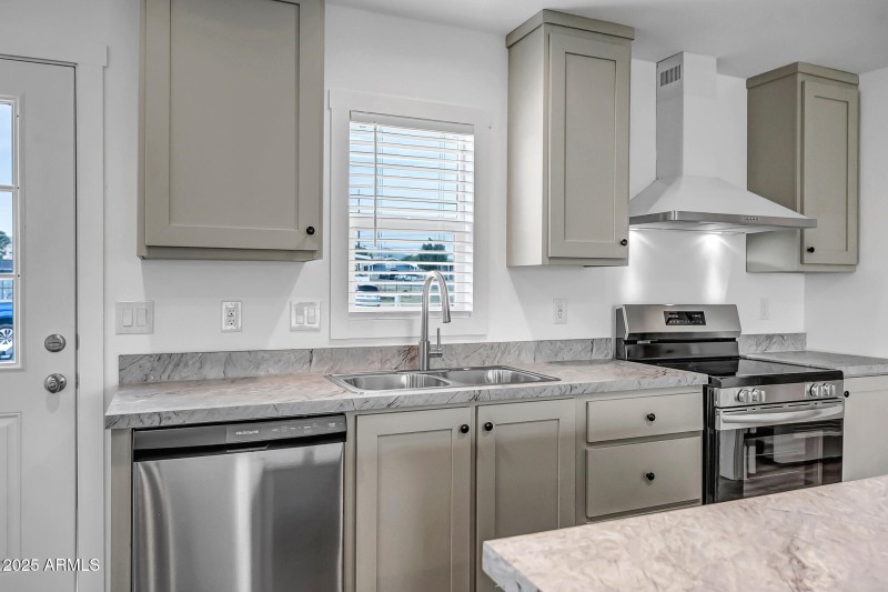 Kitchen sink