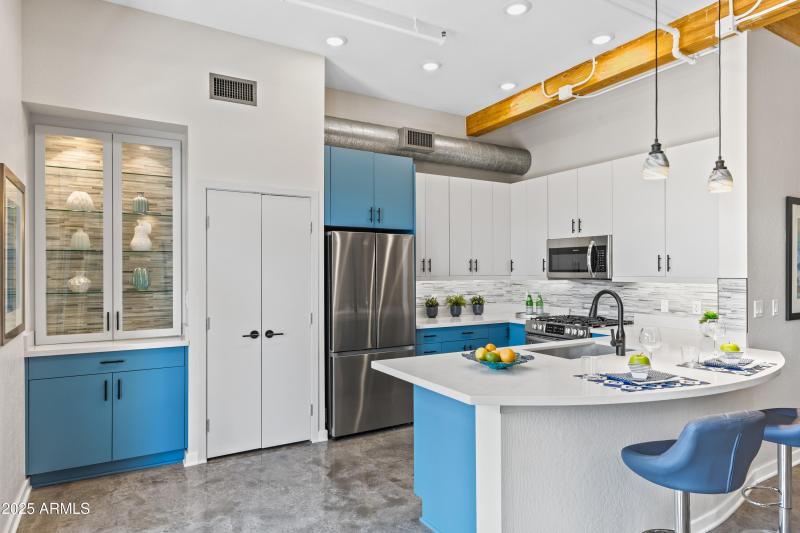 914 Osborn #208---13