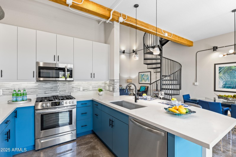 914 Osborn #208---17