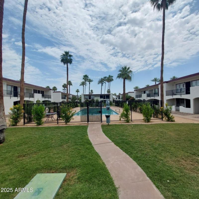 240SOldLitchfieldRdPics2