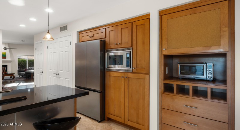 Kitchen Cabinets with Nooks