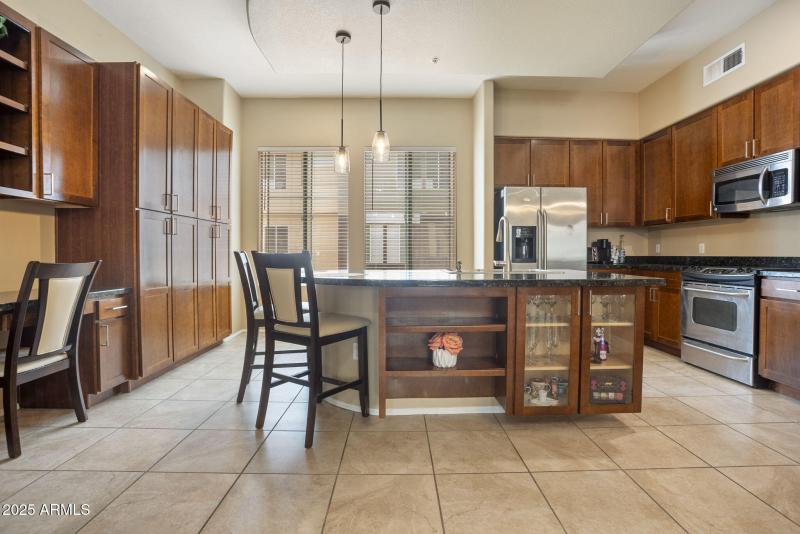 18-web-or-mls-6605-n-93rd-ave-1087