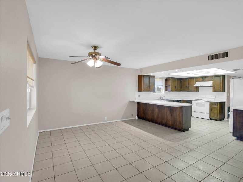 03-733 E Hatcher Rd-3