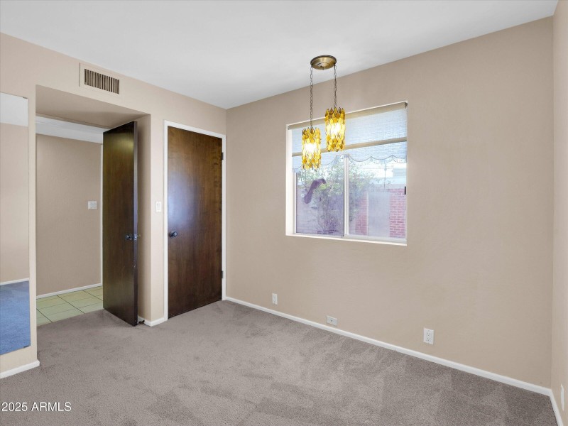 28-733 E Hatcher Rd-28