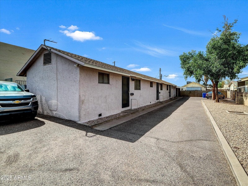 39-733 E Hatcher Rd-39