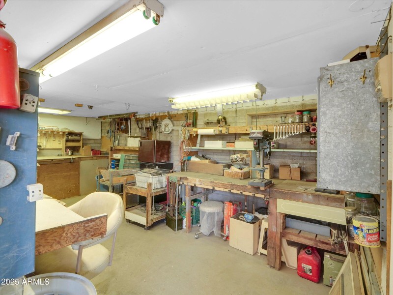 52-733 E Hatcher Rd-52