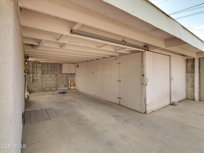 66-733 E Hatcher Rd-66