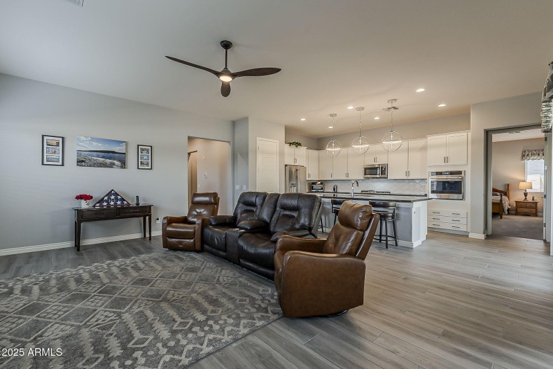 10-web-or-mls-Smoketree-10