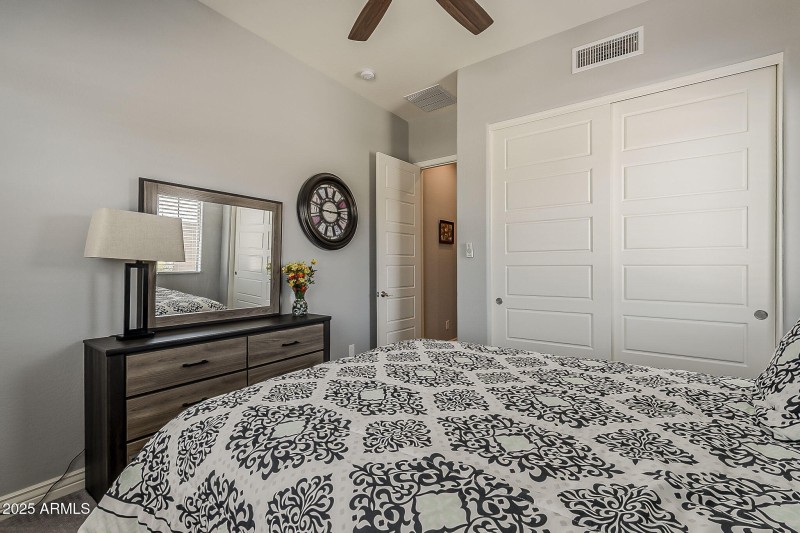 39-web-or-mls-Smoketree-39