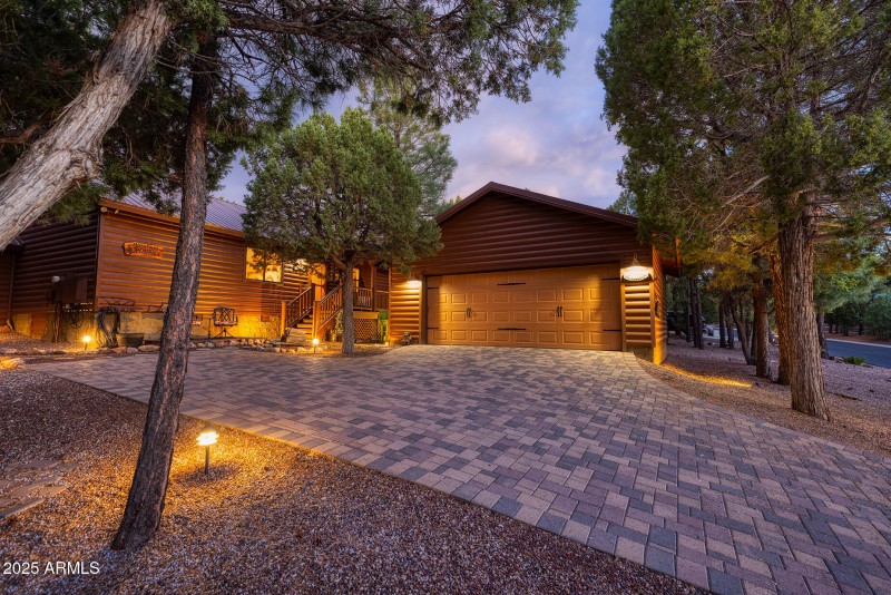 4951 W Stage Coach Trail