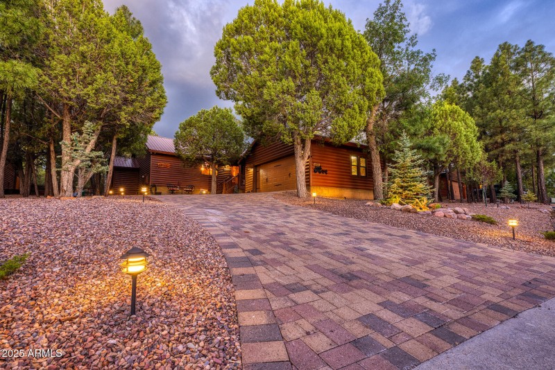 4951 W Stage Coach Trail