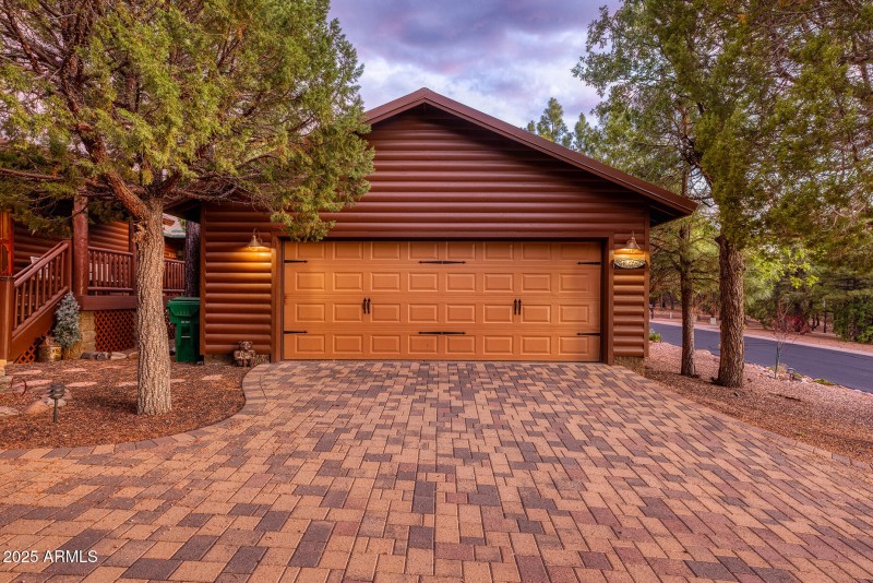 4951 W Stage Coach Trail