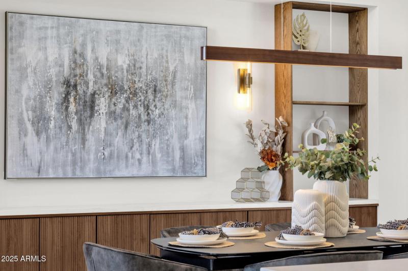 Dining Detail