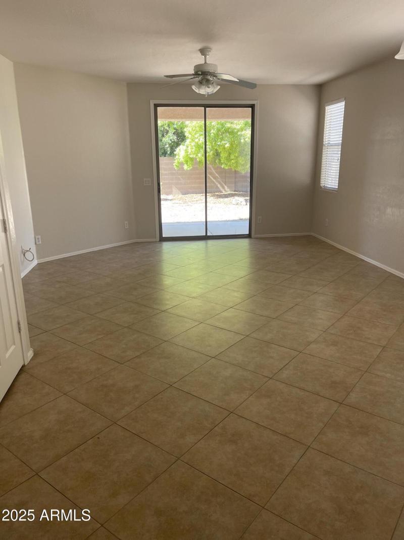 20250718_223458206_iOS