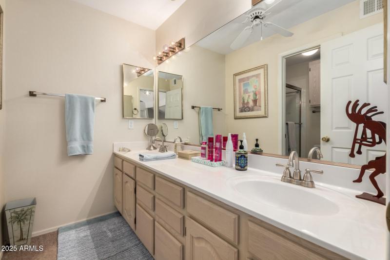 2nd Bathroom with double sinks