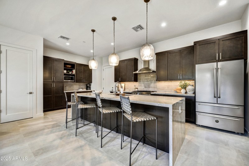 010_Kitchen