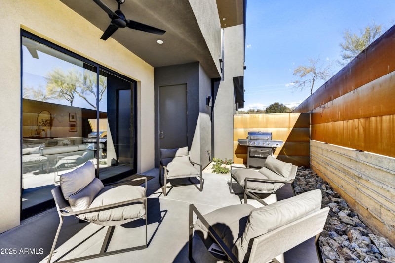 015_Patio