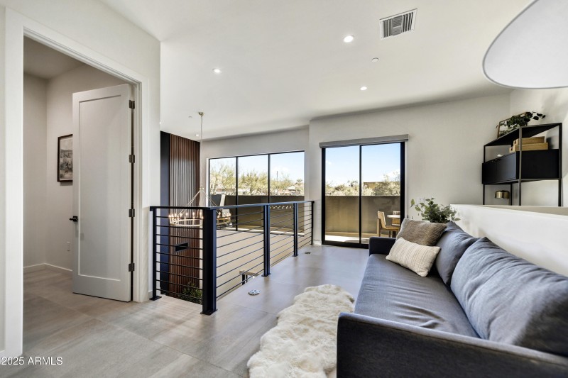 018_Loft