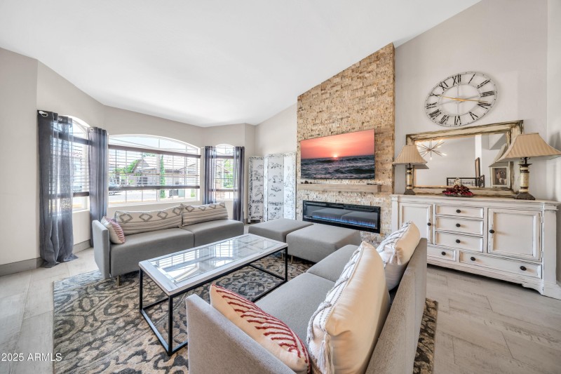 5741 W Soft Wind Dr-21