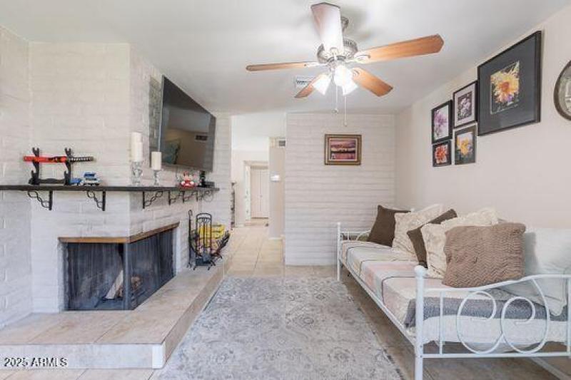 Versatile Living Room Space