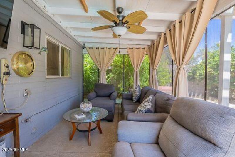 Screened Porch for Relaxation