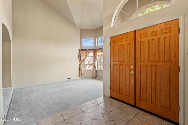 10-Foyer