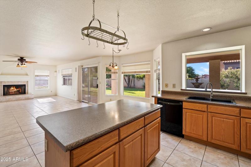 14-Kitchen