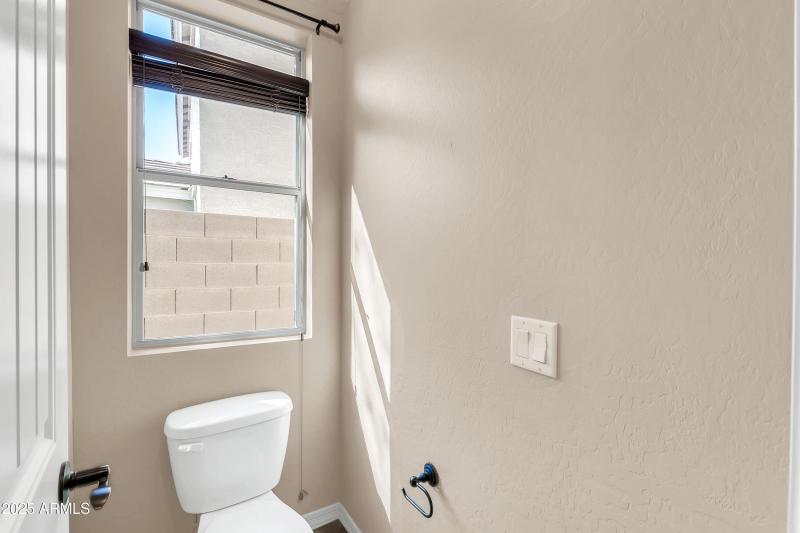 3443 S California St-44