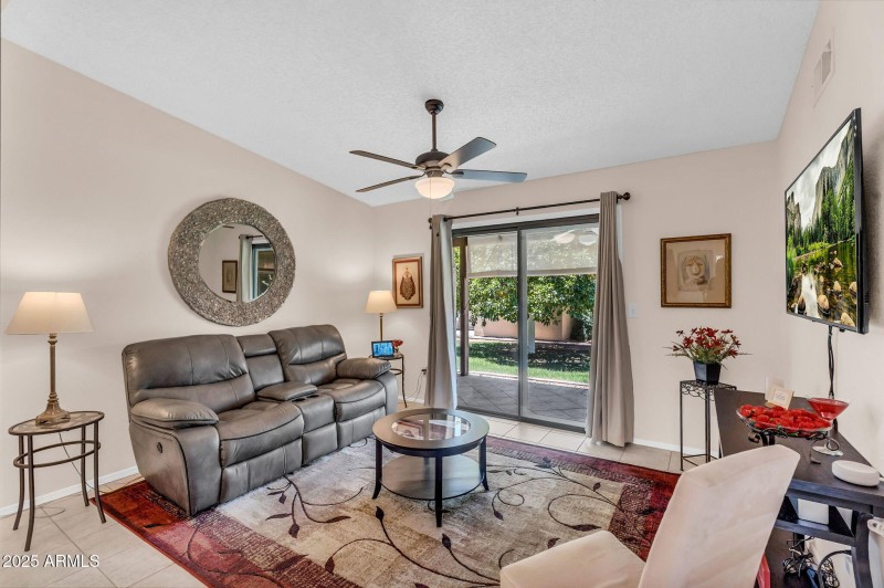 5-web-or-mls-Greenfield-05