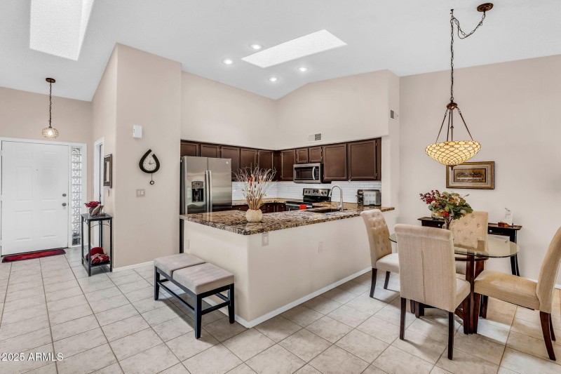 10-web-or-mls-Greenfield-10