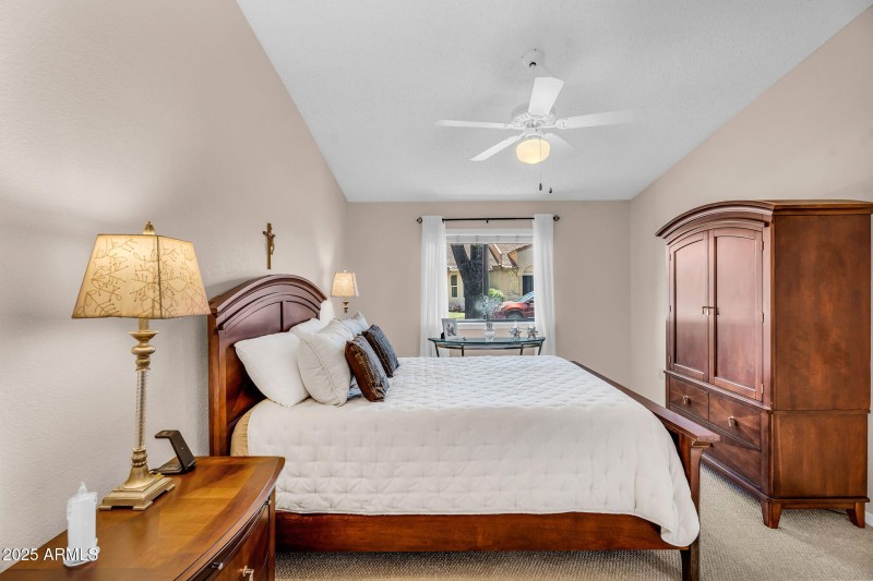 28-web-or-mls-Greenfield-28