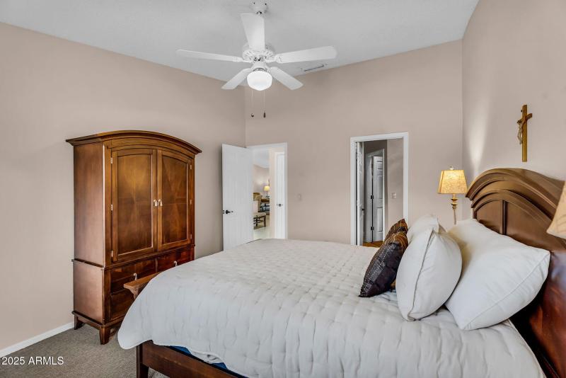 30-web-or-mls-Greenfield-30