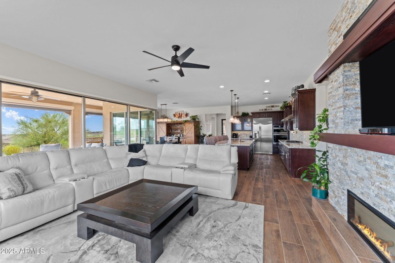 3328 Rising Sun Ridge