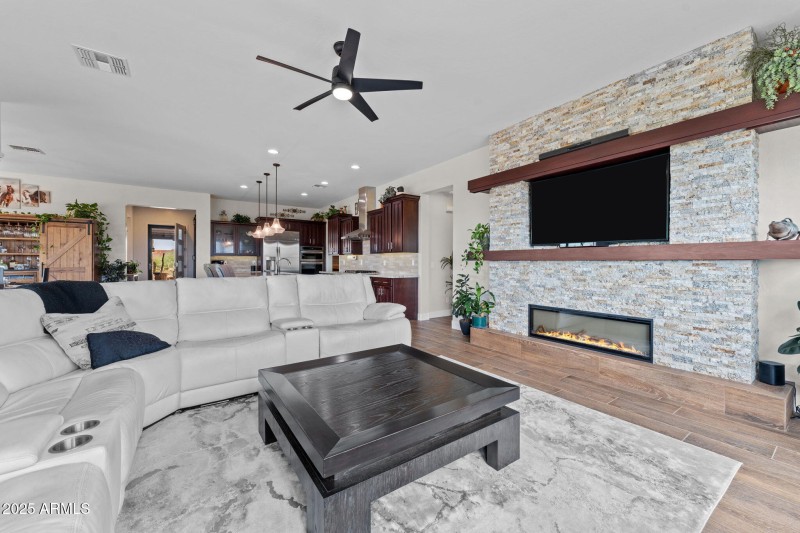 3328 Rising Sun Ridge