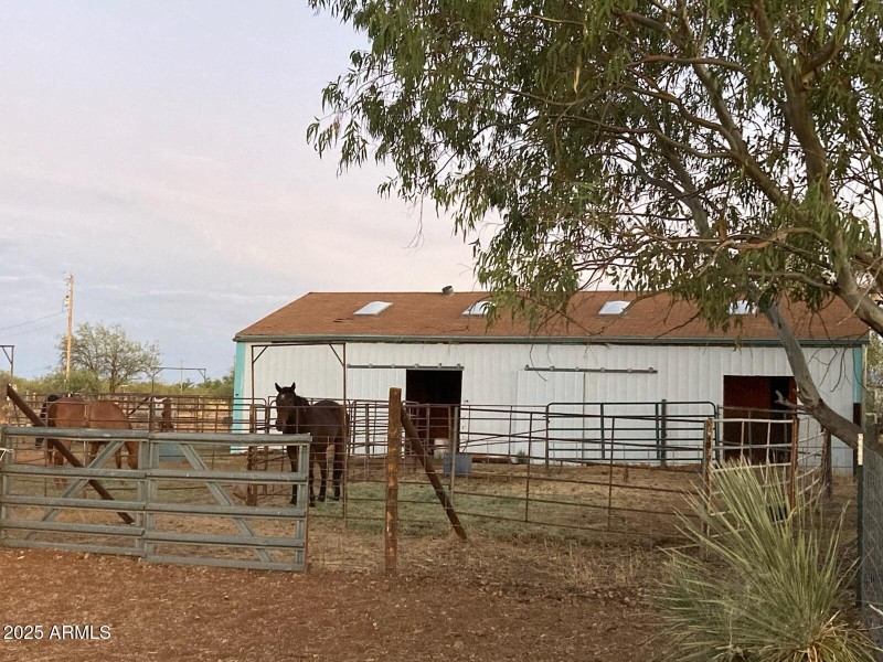 Barn