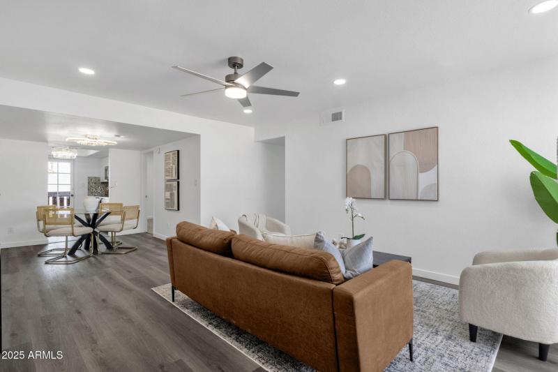 8-web-or-mls-1927-e-hampton-ave-208
